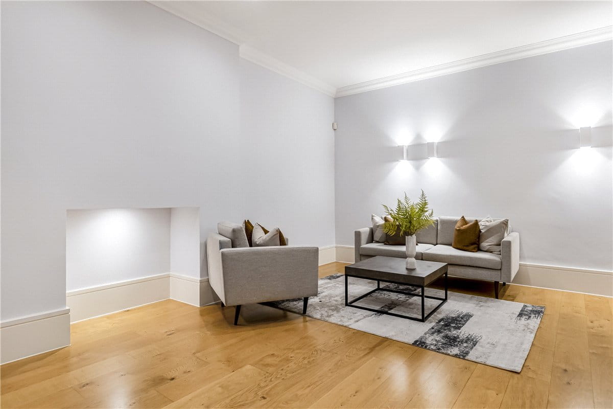 2 bedroom flat, Devonshire Place, Marylebone W1G - Let Agreed