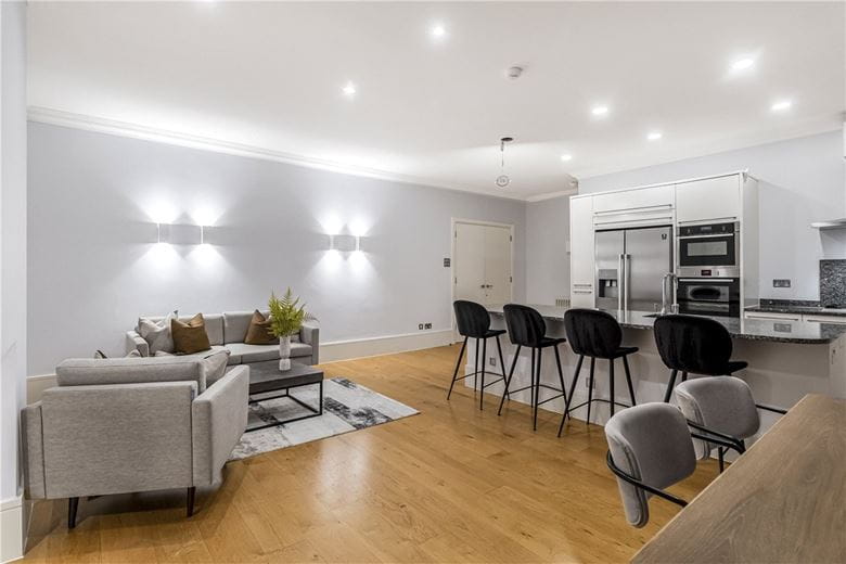 2 bedroom flat, Devonshire Place, Marylebone W1G - Let Agreed