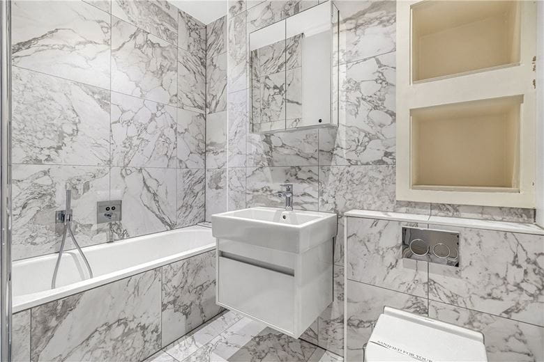 2 bedroom flat, Devonshire Place, Marylebone W1G - Let Agreed