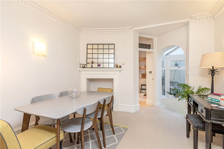 1 bedroom flat, Blandford Street, Marylebone W1U - Available