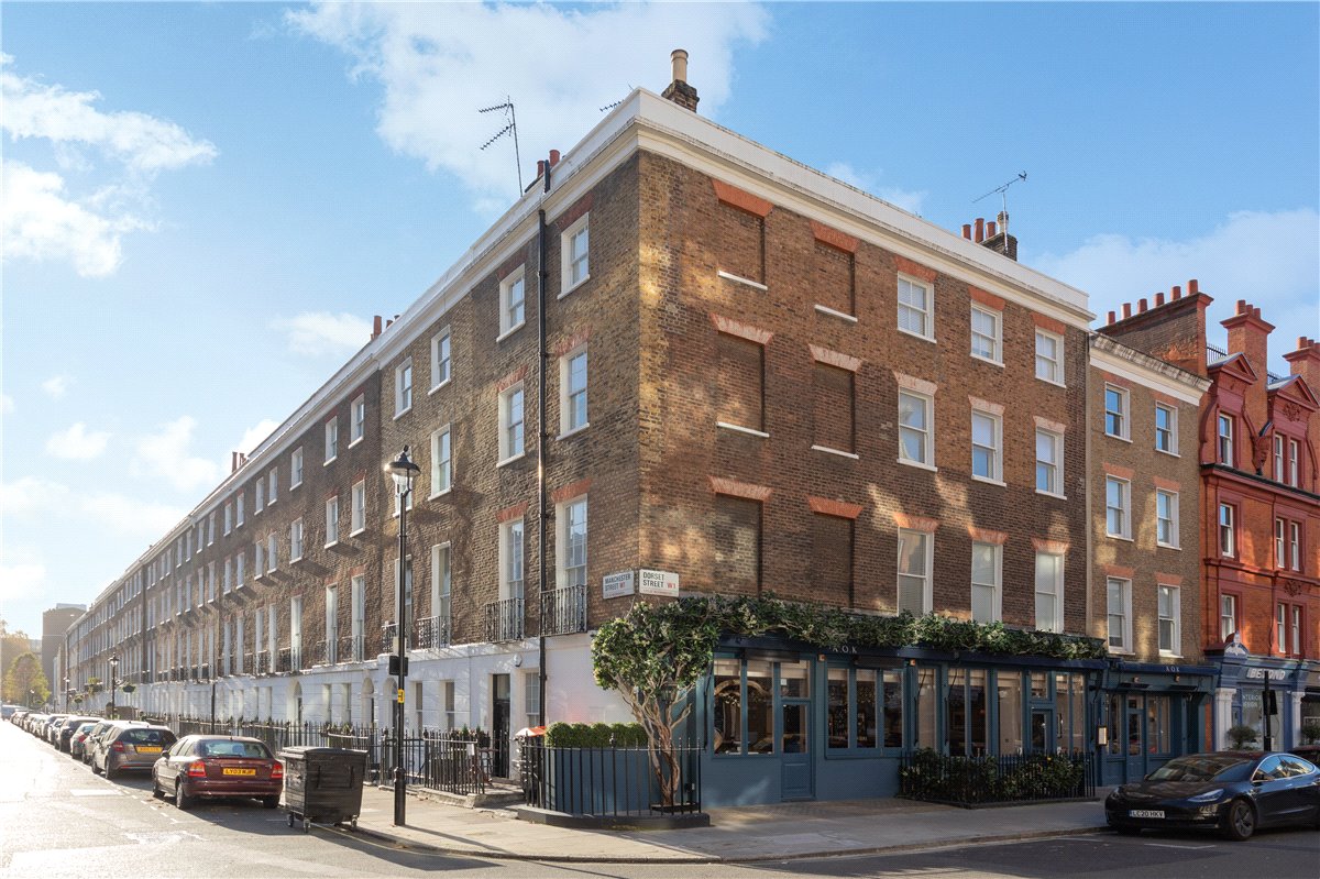 2 bedroom flat, Manchester Street, Marylebone W1U - Let Agreed