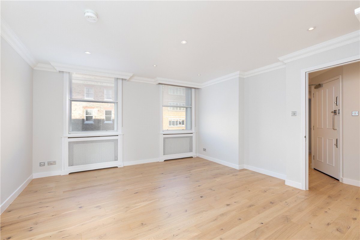 2 bedroom flat, Manchester Street, Marylebone W1U - Let Agreed