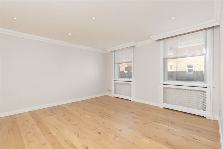 2 bedroom flat, Manchester Street, Marylebone W1U - Let Agreed