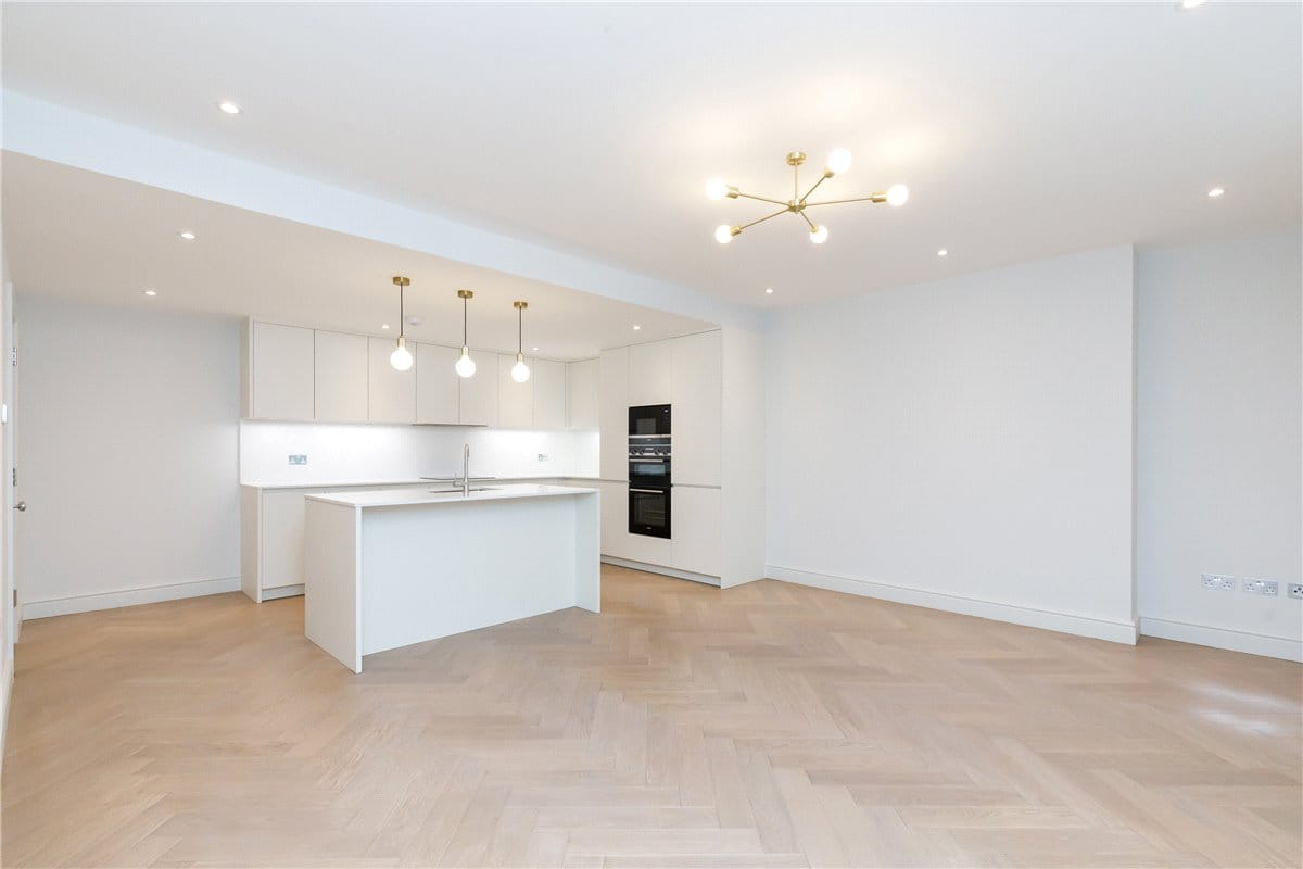 3 bedroom flat, Bryanston Square, Marylebone W1H - Available