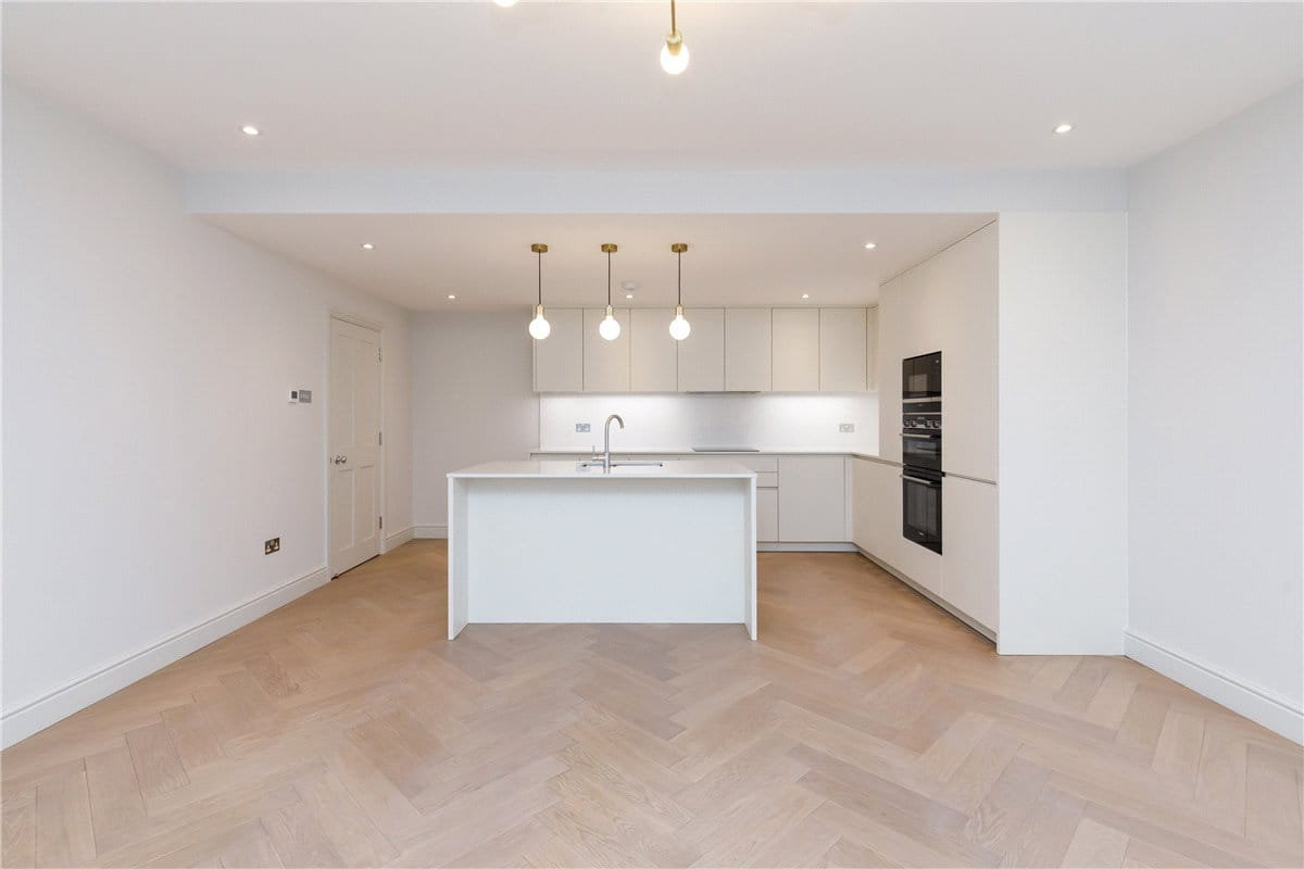 3 bedroom flat, Bryanston Square, Marylebone W1H - Available