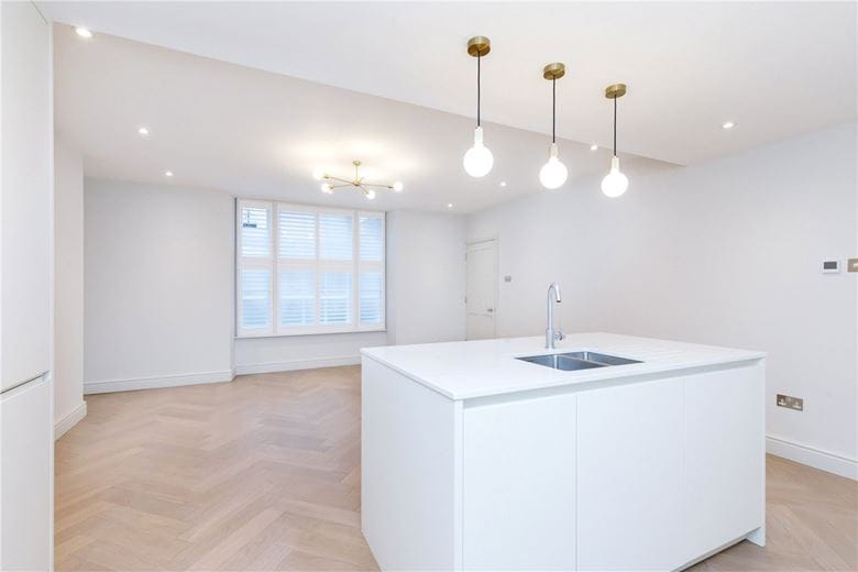 3 bedroom flat, Bryanston Square, Marylebone W1H - Available