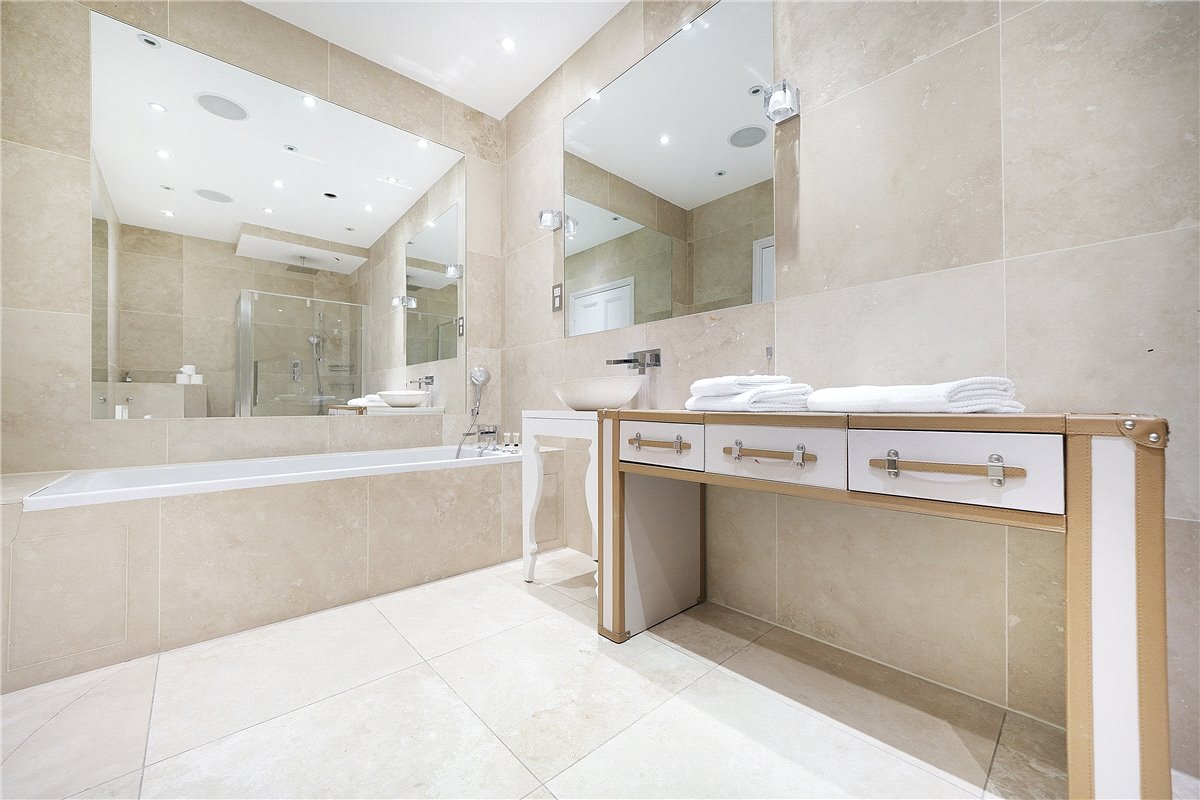 8 bedroom house, Devonshire Place, Marylebone W1G - Available