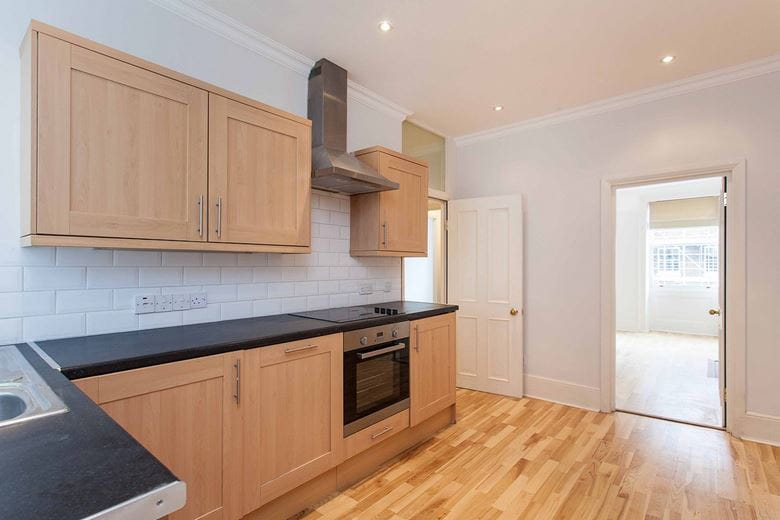 2 bedroom flat, Manchester Street, Marylebone W1U - Let Agreed