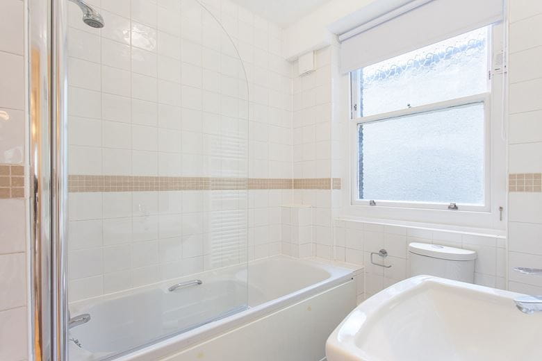 3 bedroom flat, George Street, Marylebone W1H - Let Agreed