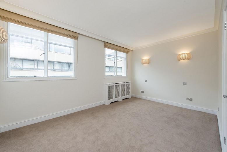 1 bedroom flat, George Street, Marylebone W1U - Let Agreed