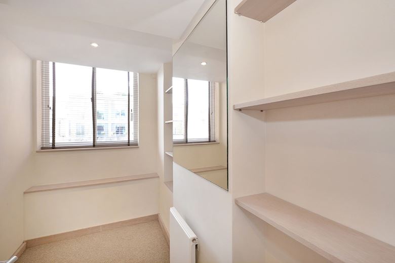 2 bedroom flat, James Street, Marylebone W1U - Let Agreed