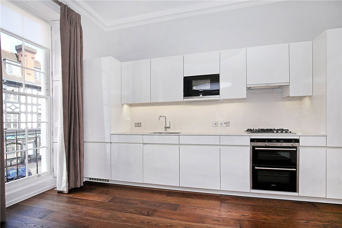 1 bedroom flat, Manchester Street, Marylebone W1U - Available