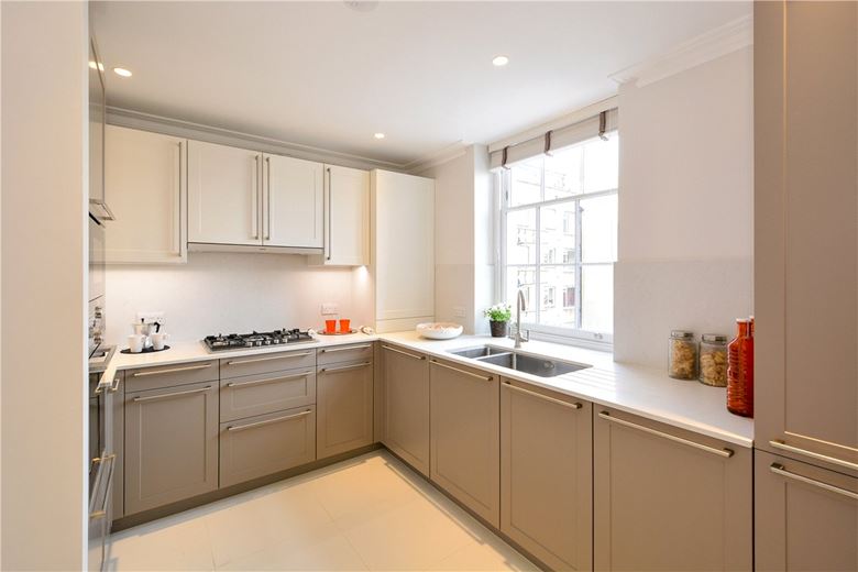 2 bedroom flat, Montagu Place, Marylebone W1H - Available