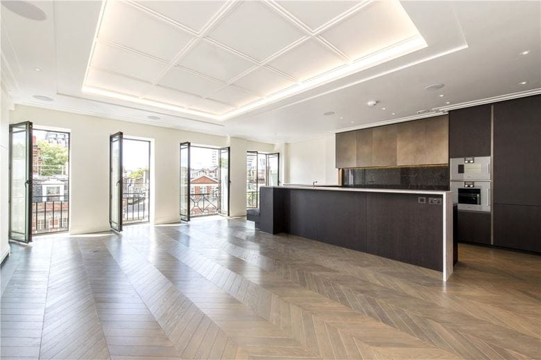 2 bedroom flat, Marylebone High Street, London W1U