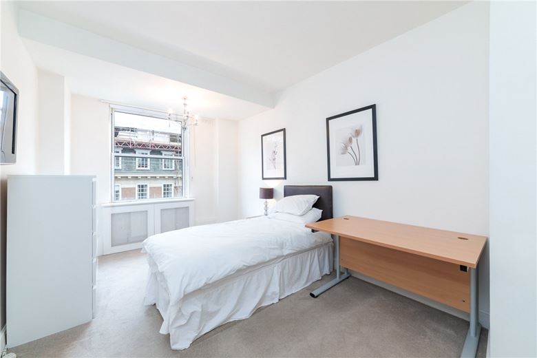 3 bedroom flat, Weymouth Street, Fitzrovia W1W - Available