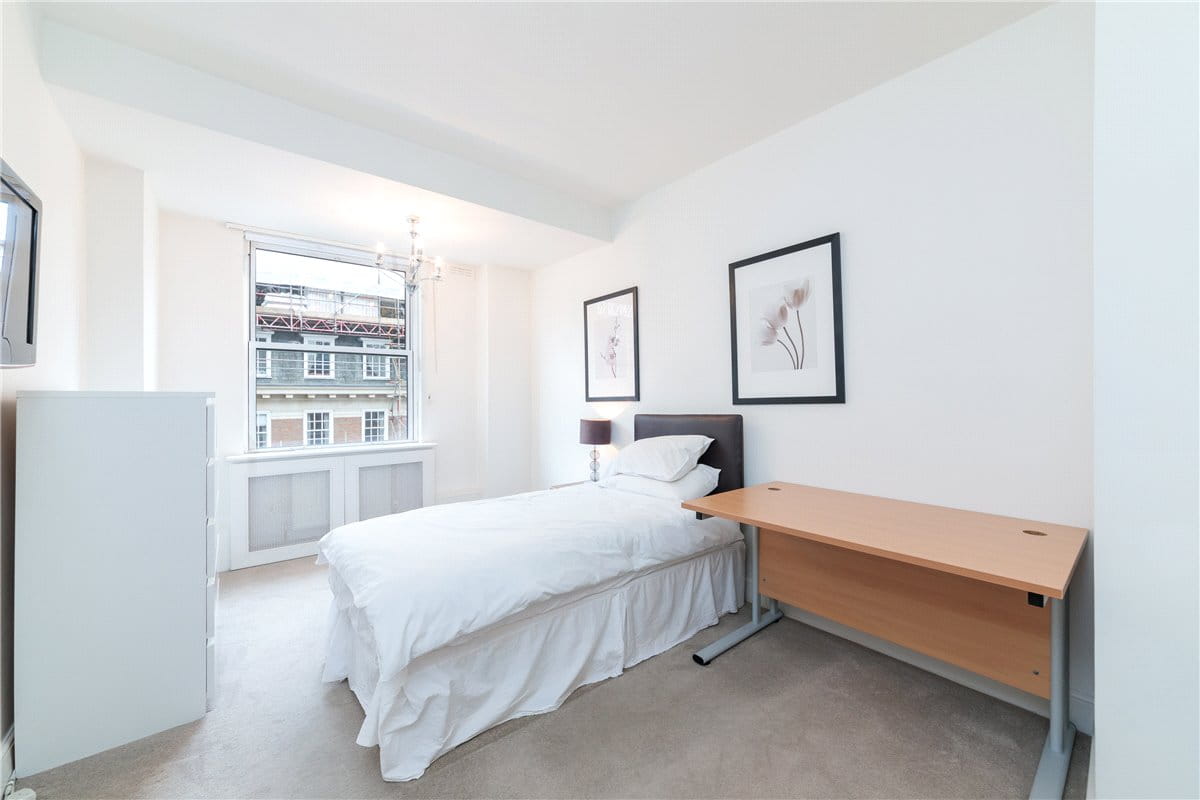 3 bedroom flat, Weymouth Street, Fitzrovia W1W - Available