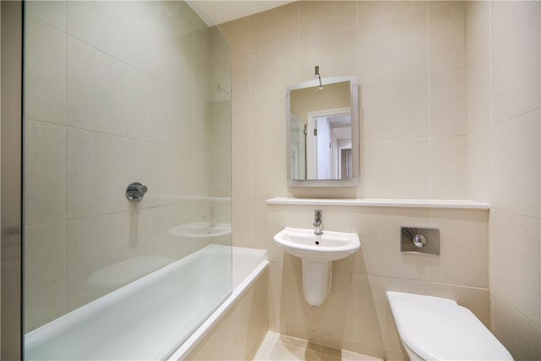 2 bedroom flat, Seymour Place, Marylebone W1H - Available
