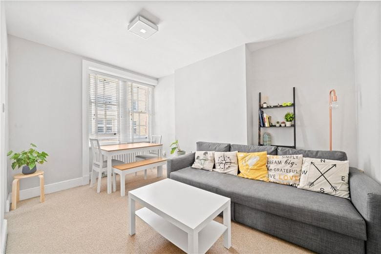 1 bedroom flat, Taunton Place, London NW1 - Let Agreed