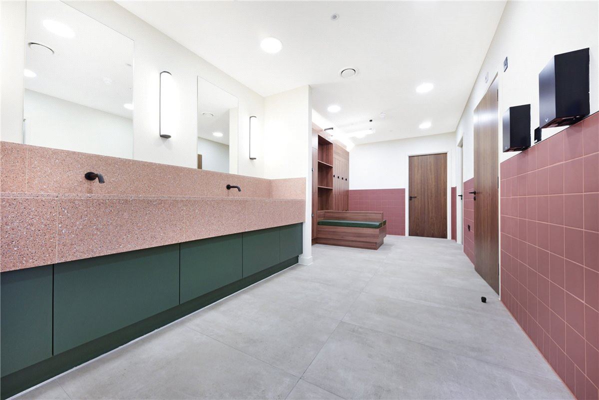 2 bedroom flat, Heartwell Avenue, London E16 - Let Agreed