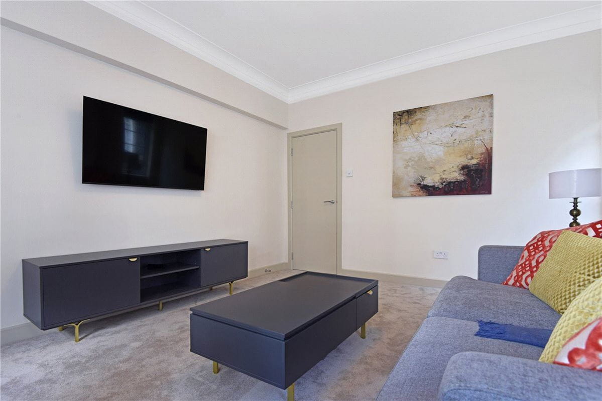 1 bedroom flat, Park Road, London NW1 - Available