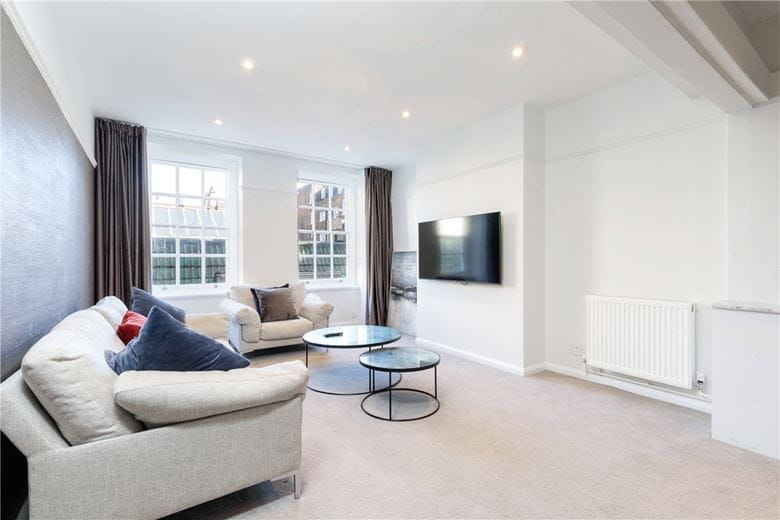 3 bedroom flat, Seymour Place, Marylebone W1H - Available