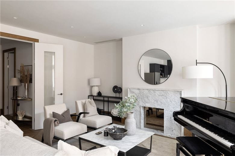 2 bedroom flat, Wigmore Street, London W1U