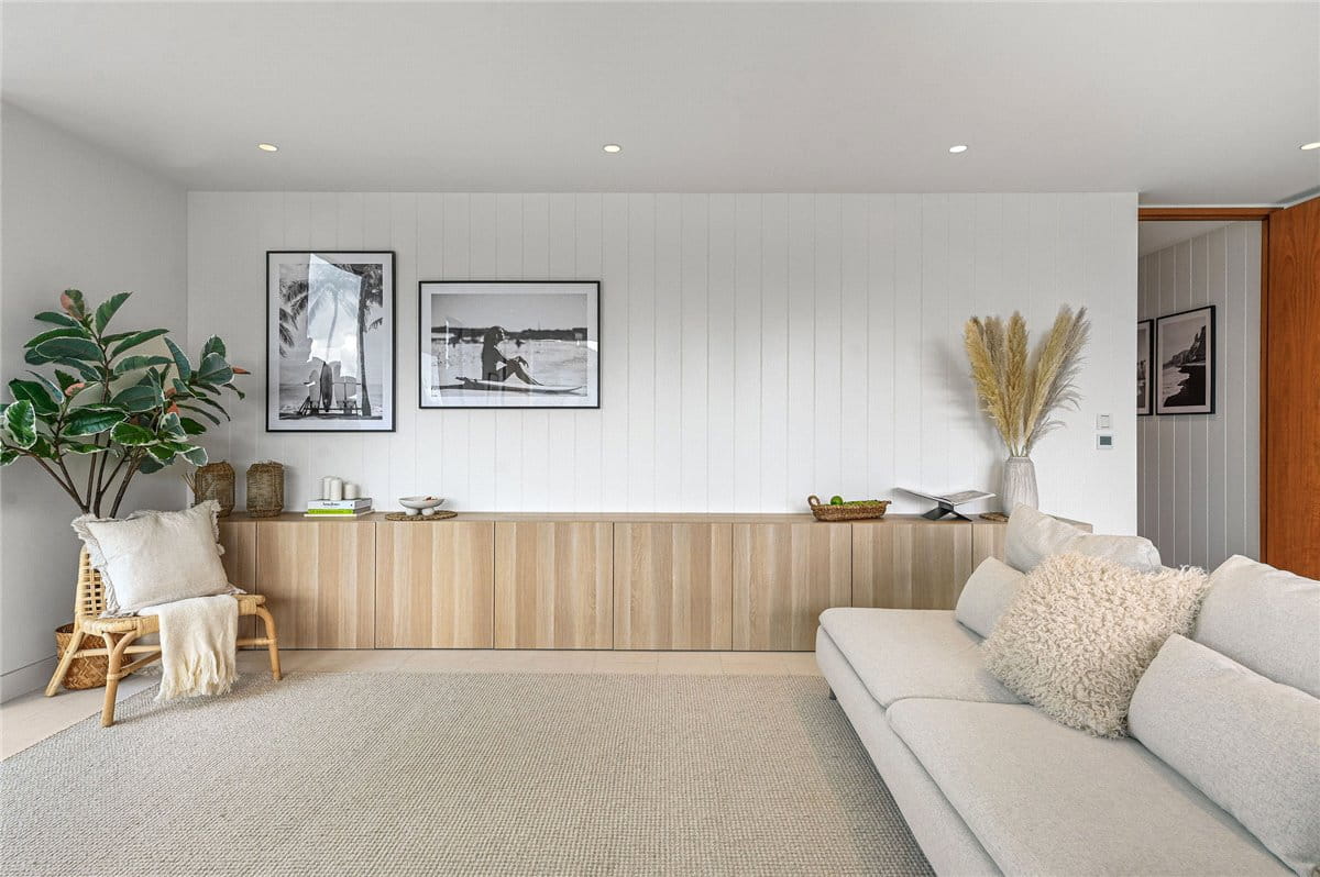 3 bedroom flat, Latitude House, Oval Road NW1 - Available