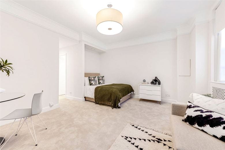 1 bedroom flat, Devonshire Street, London W1W - Available