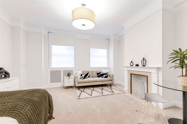 1 bedroom flat, Devonshire Street, London W1W - Available
