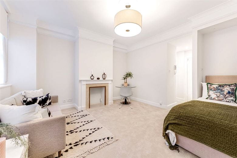 1 bedroom flat, Devonshire Street, London W1W - Available