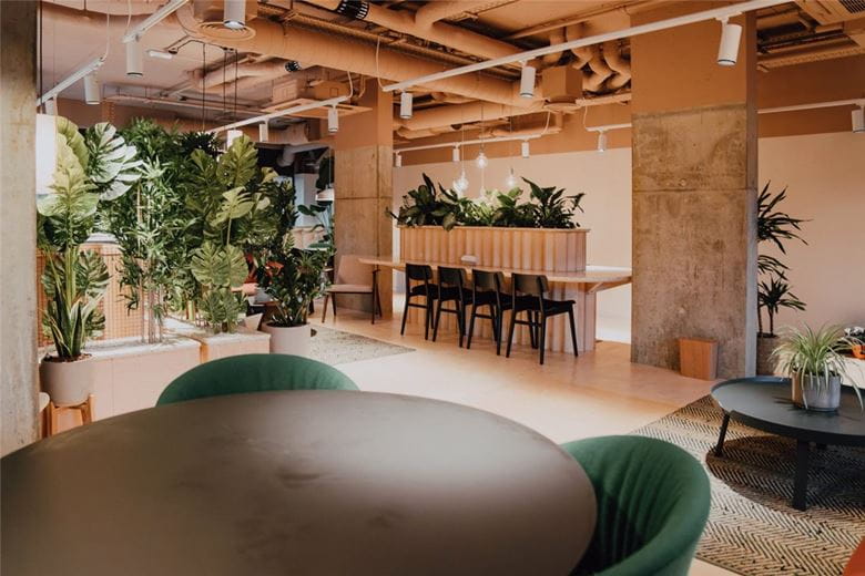 2 bedroom flat, Heartwell Avenue, London E16 - Available