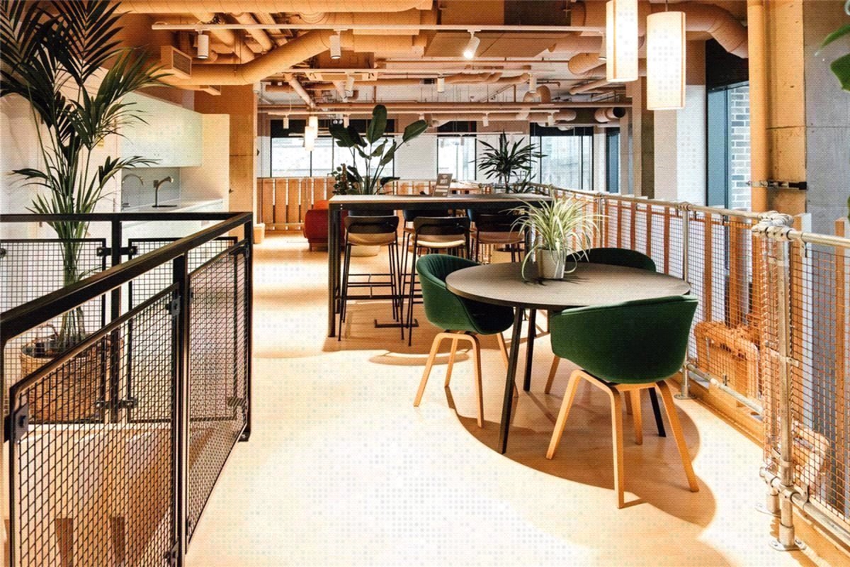 3 bedroom flat, Heartwell Avenue, London E16 - Available