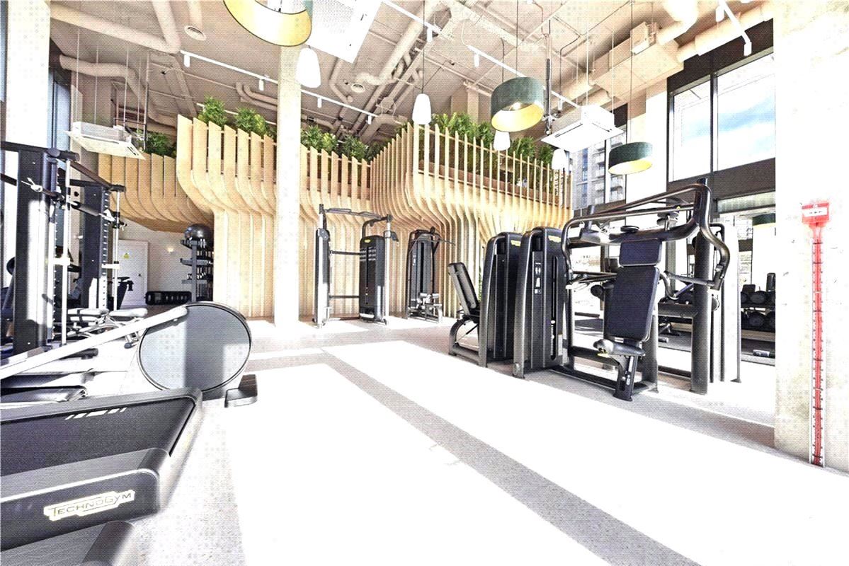 3 bedroom flat, Heartwell Avenue, London E16 - Available