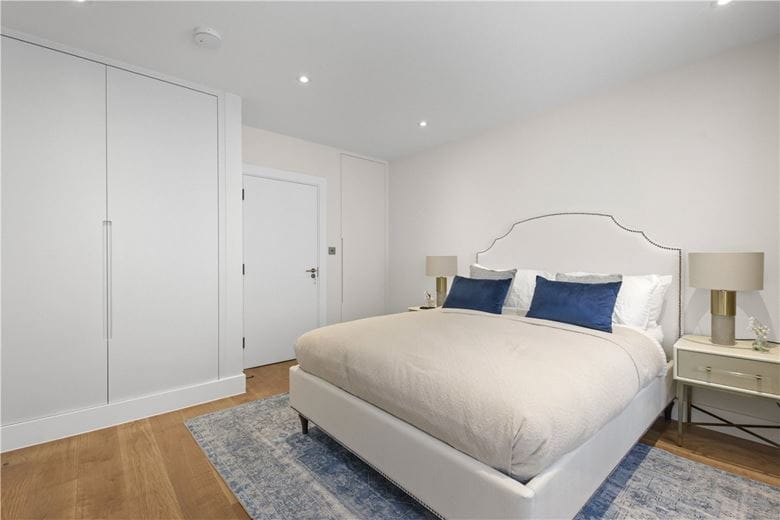 3 bedroom flat, Gloucester Place, London W1U - Available