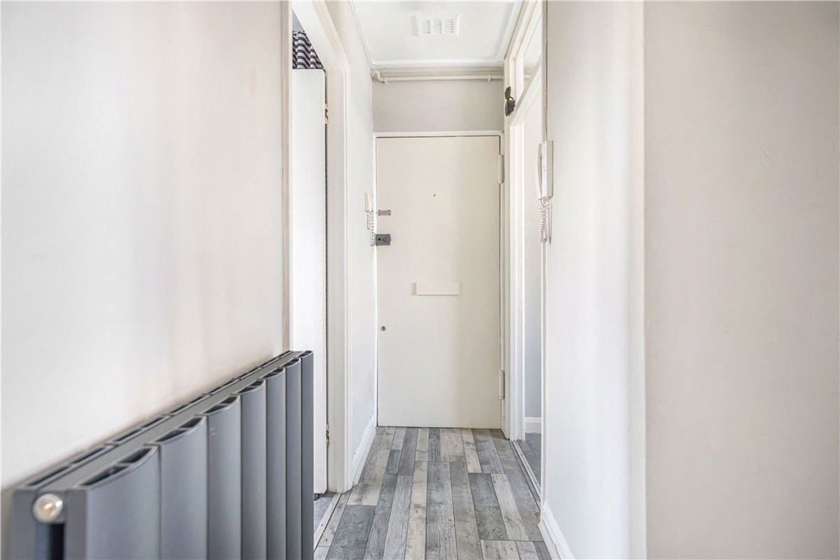  bedroom flat, Gloucester Place, London NW1