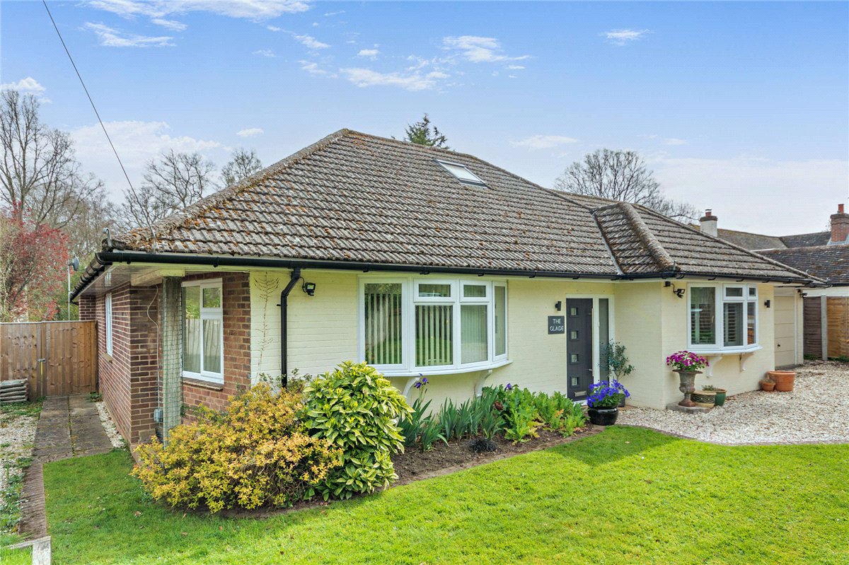 3 bedroom house, Craven Road, Inkpen RG17 - Available