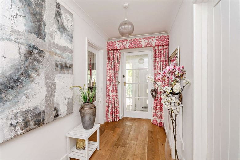 3 bedroom house, Craven Road, Inkpen RG17 - Available