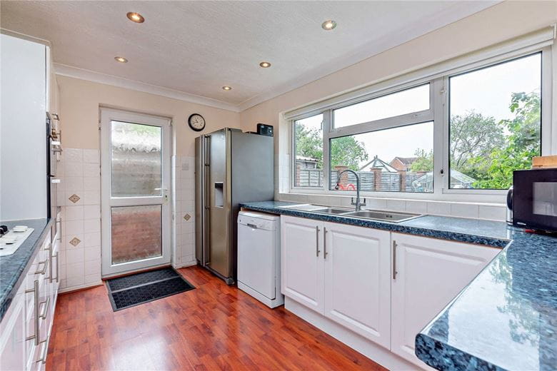 3 bedroom house, Charter Road, Newbury RG14 - Sold STC