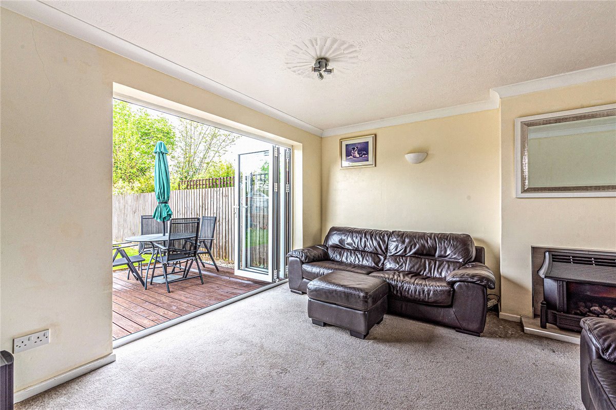 3 bedroom house, Charter Road, Newbury RG14 - Sold STC