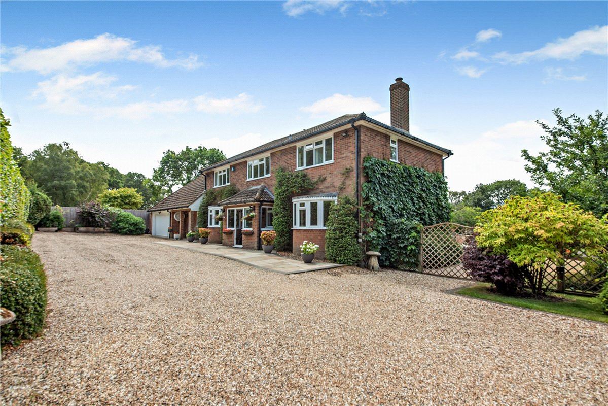 4 bedroom house, Crookham Common Road, Crookham Common RG19 - Sold
