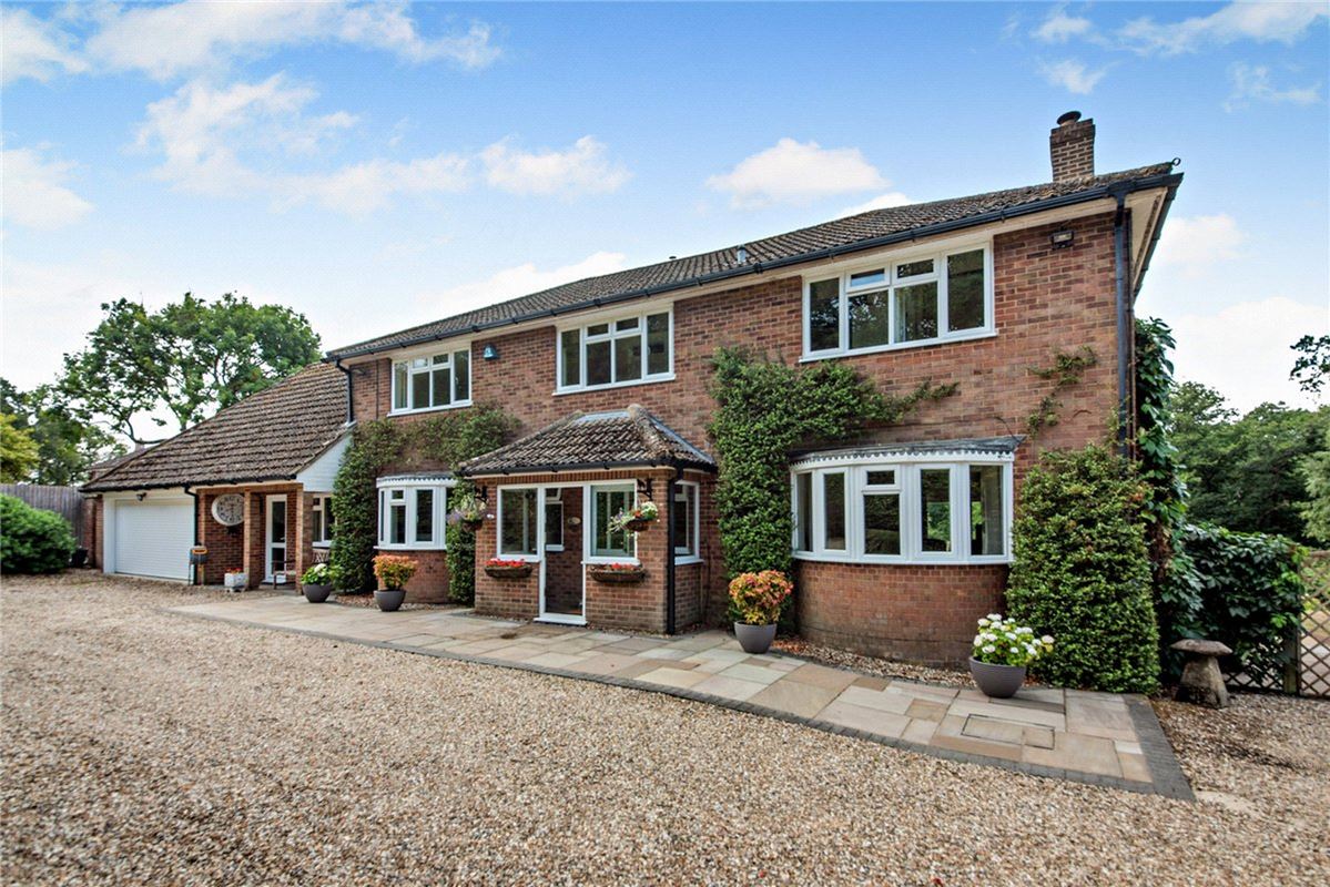4 bedroom house, Crookham Common Road, Crookham Common RG19 - Sold