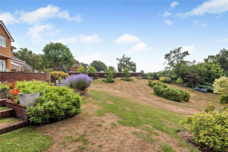 4 bedroom house, Crookham Common Road, Crookham Common RG19 - Sold