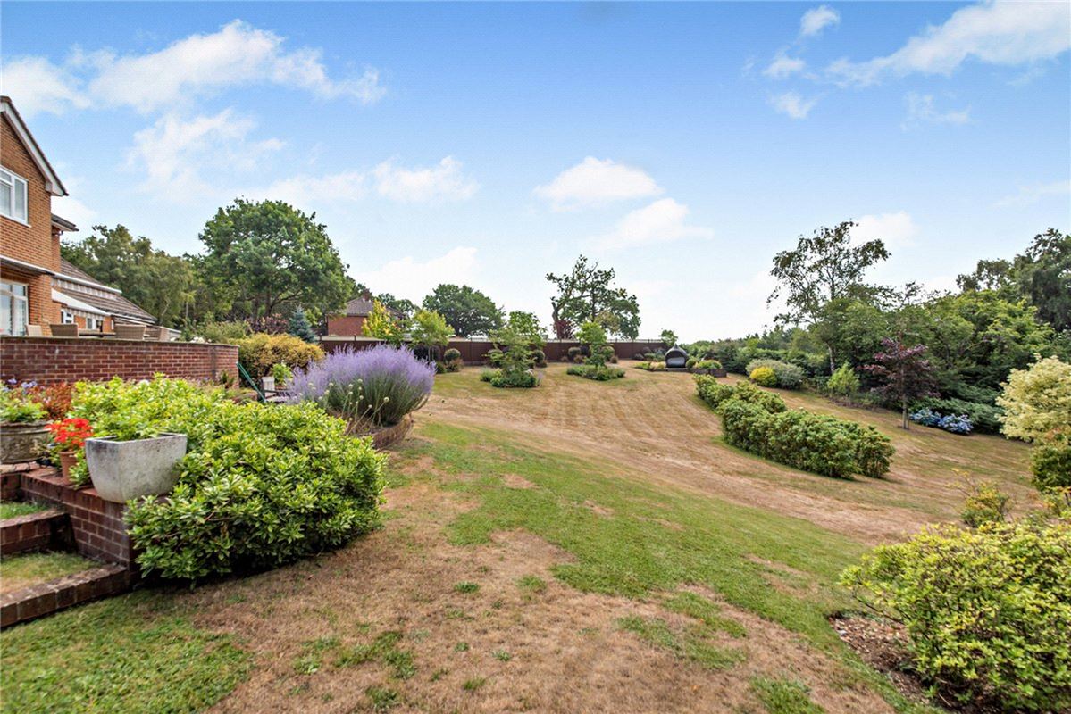 4 bedroom house, Crookham Common Road, Crookham Common RG19 - Sold