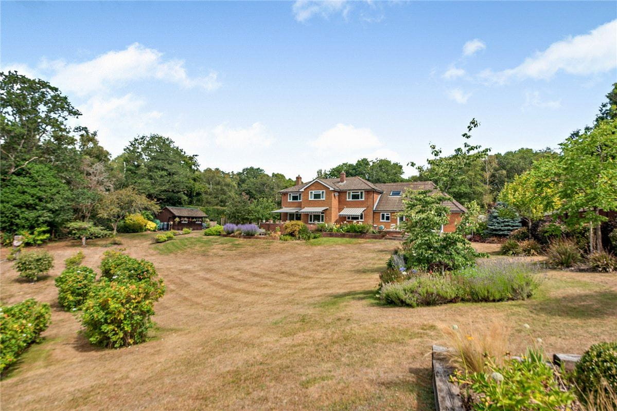 4 bedroom house, Crookham Common Road, Crookham Common RG19 - Sold