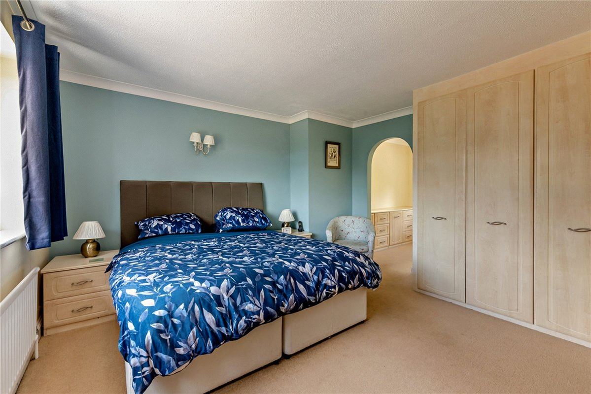 4 bedroom house, Crookham Common Road, Crookham Common RG19 - Sold