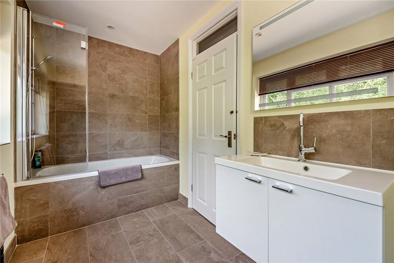 4 bedroom house, Crookham Common Road, Crookham Common RG19 - Sold