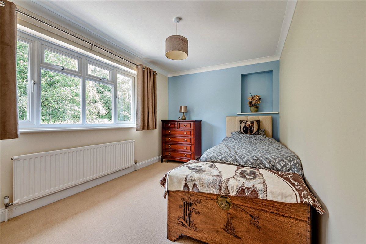 4 bedroom house, Crookham Common Road, Crookham Common RG19 - Sold