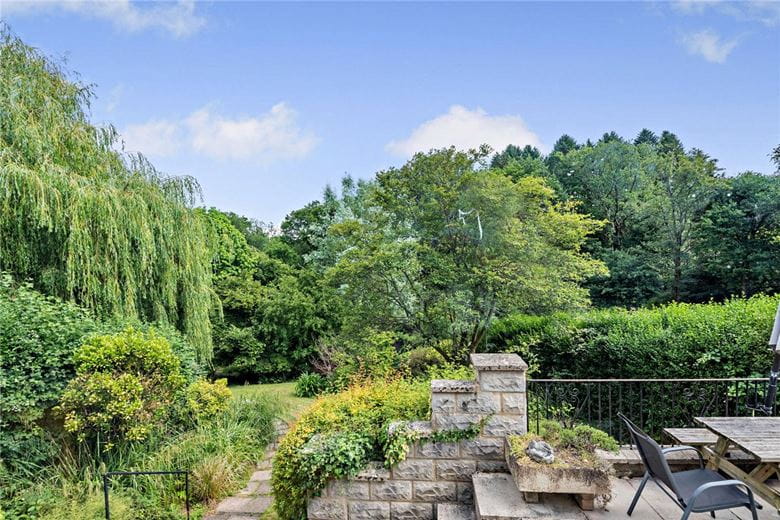 4 bedroom house, Bucklebury Alley, Cold Ash RG18 - Sold STC