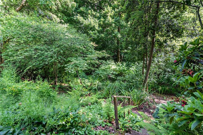 4 bedroom house, Bucklebury Alley, Cold Ash RG18 - Sold STC