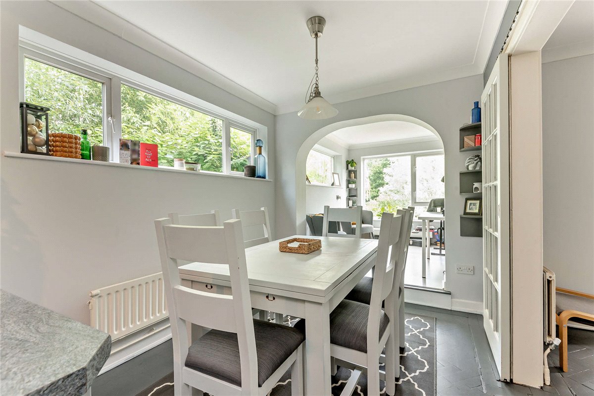 4 bedroom house, Bucklebury Alley, Cold Ash RG18 - Sold STC